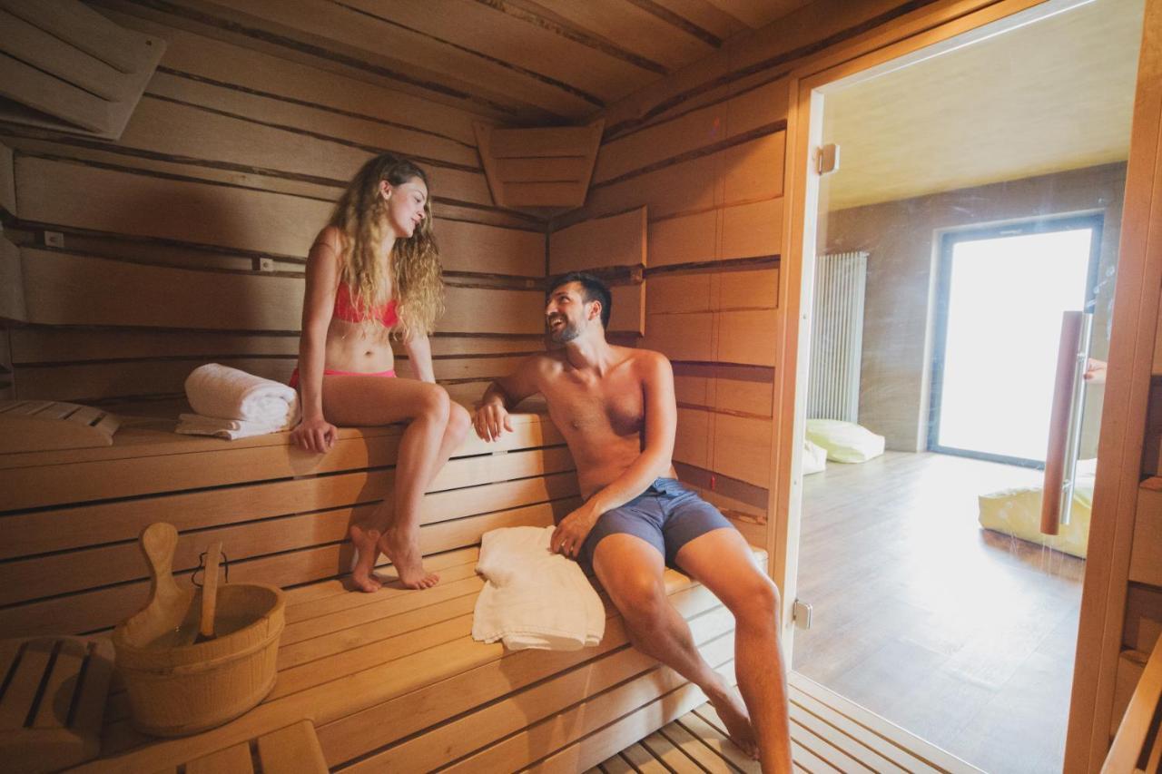 Hotel Miramonti Family & Spa 프라보사 소프라나 외부 사진
